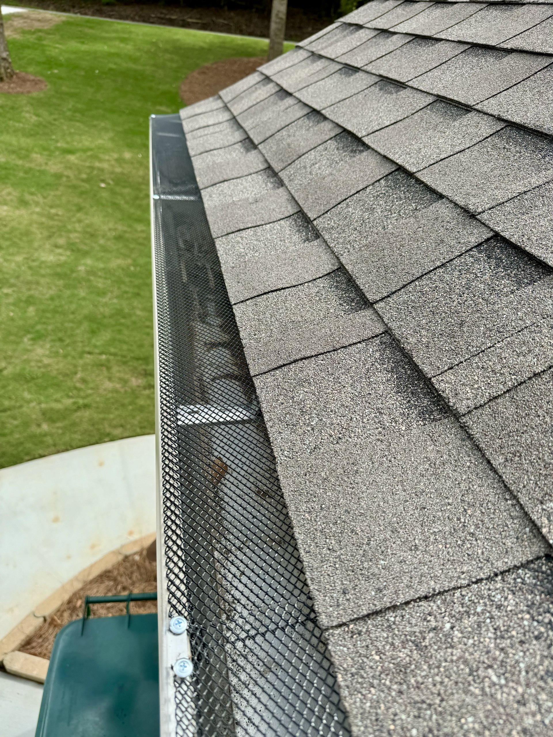 Gutter cleanout and gutter guard installation in Murrayville by J Douglas Wildlife Handyman